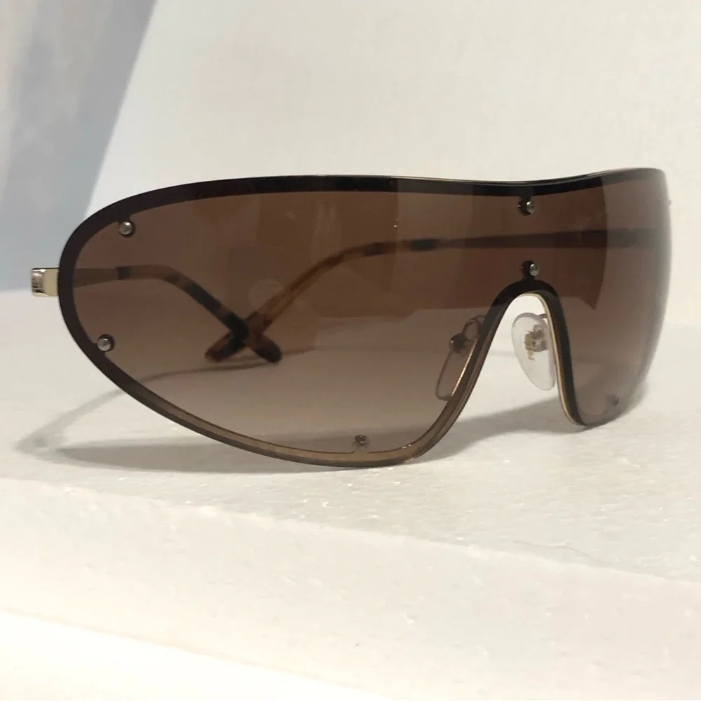🆕 Prada bronze/brown studded shield sunglasses made in Italy 🇮🇹 (810)